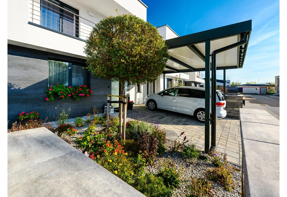 GARDEON® Custom Entrance and Carport Shelter