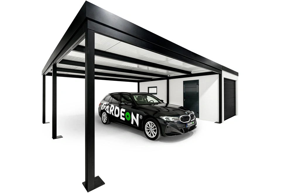 Garden house with Hormann safety garage door