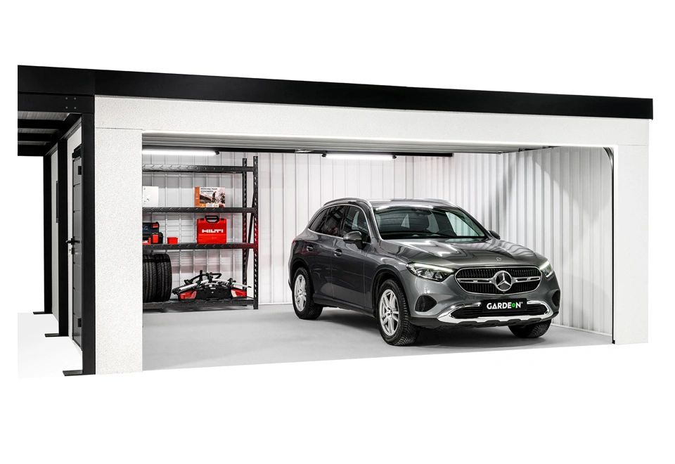 Garden house with Hormann safety garage door