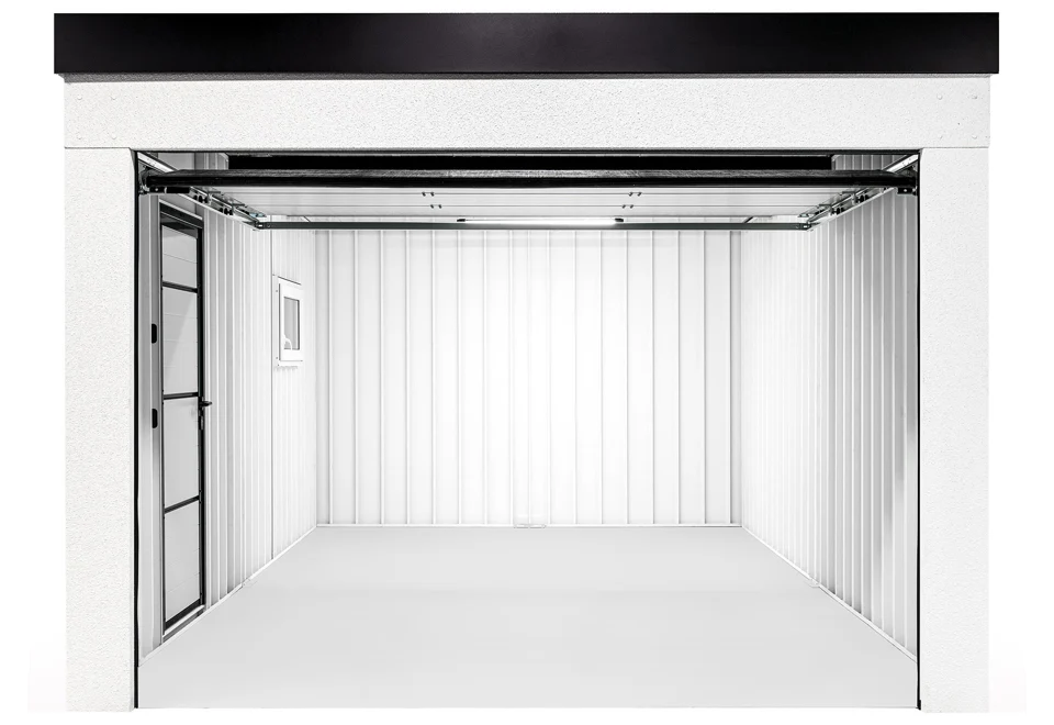 Garden house with Hormann safety garage door