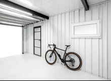 Garden house with Hormann safety garage door