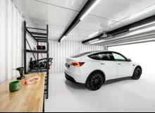 Garden house with Hormann safety garage door