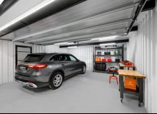 Garden house with Hormann safety garage door