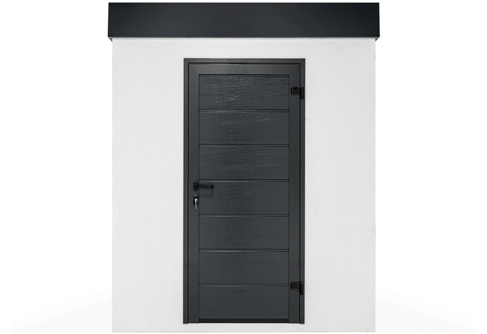 Garden house with Hormann door