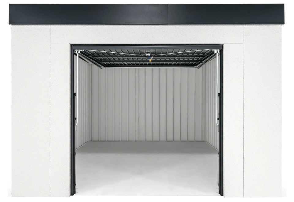 Garden house with Hormann garage door