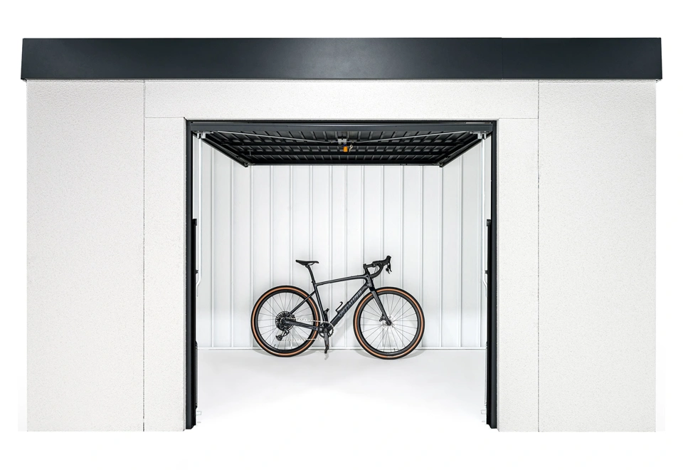 Garden house with Hormann safety garage door