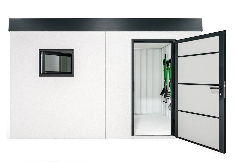 Garden house with panoramatic window