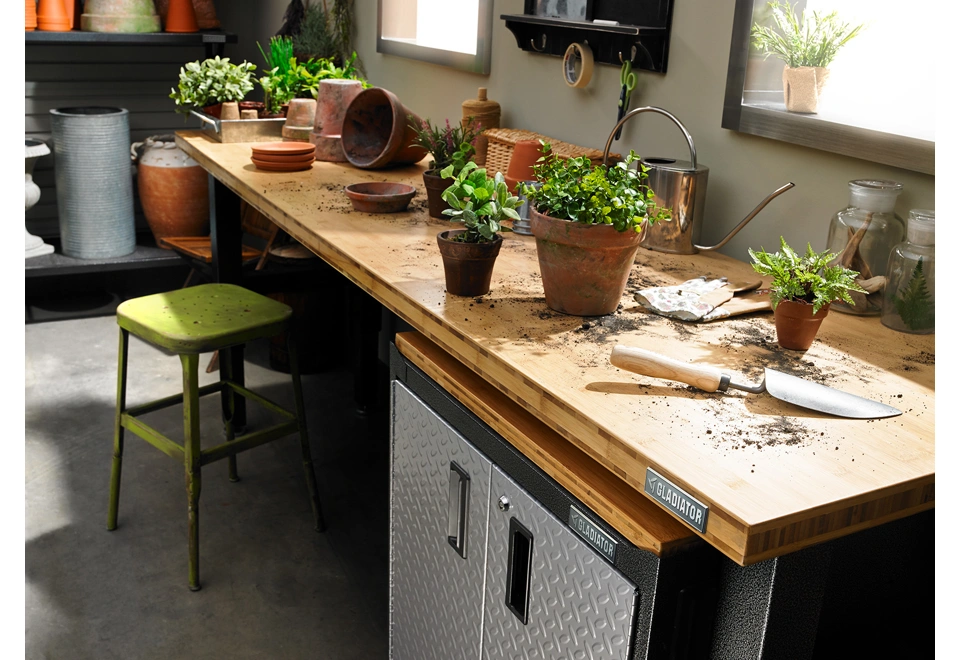 GLADIATOR® HARDWOOD WORKBENCH, ADJUSTABLE (244 cm)