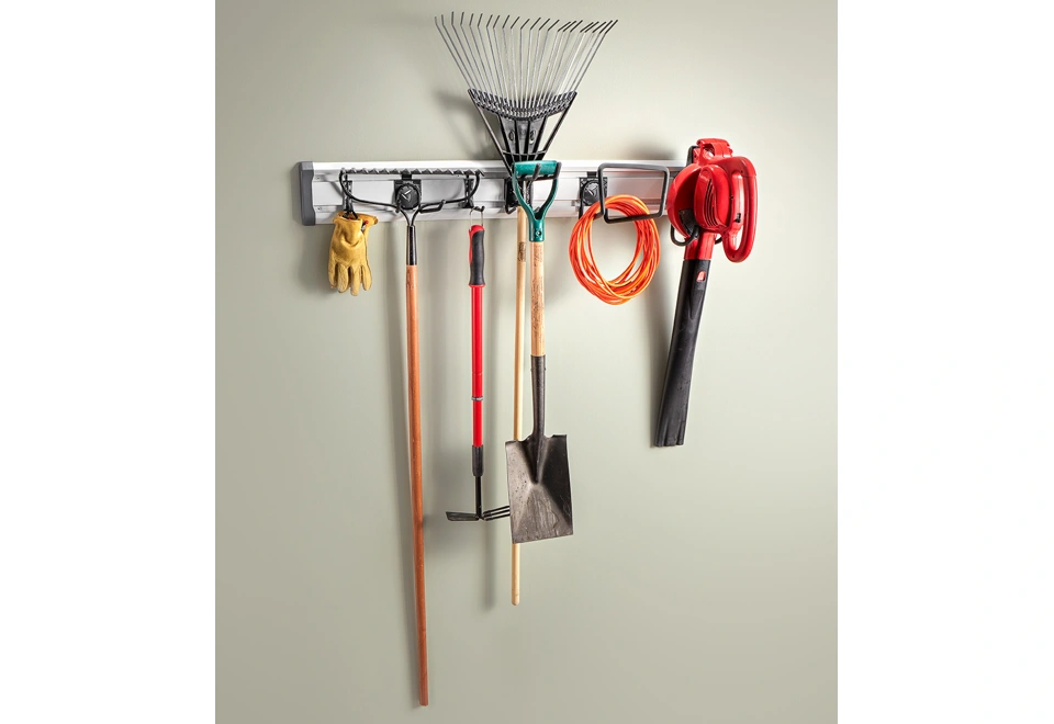 LAWN AND GARDEN GEARTRACK® PACK GLADIATOR®